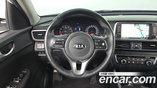 Kia K5 2017 — photo 14