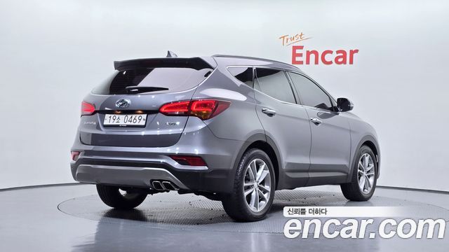 Hyundai Santafe 2017 — photo 2