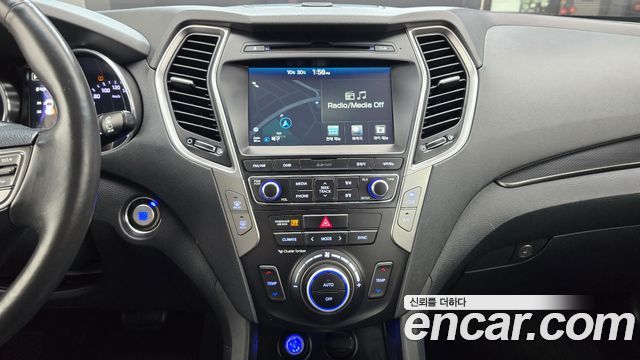 Hyundai Santafe 2017 — photo 20
