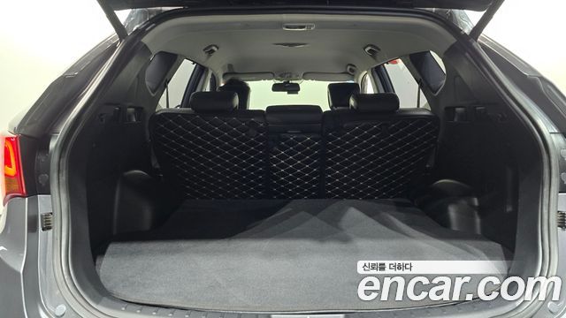 Hyundai Santafe 2017 — photo 30