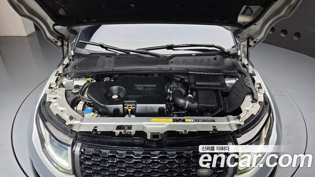 Land Rover Range Rover Evoque 2016 — photo 6