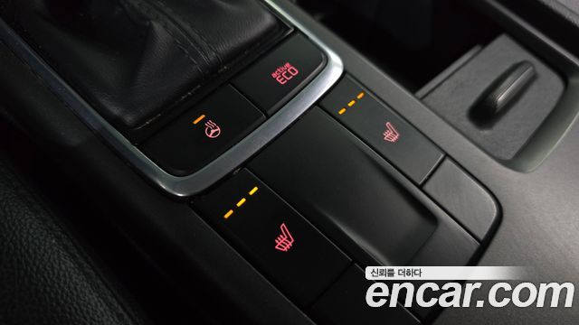 Kia K5 2016 — photo 17