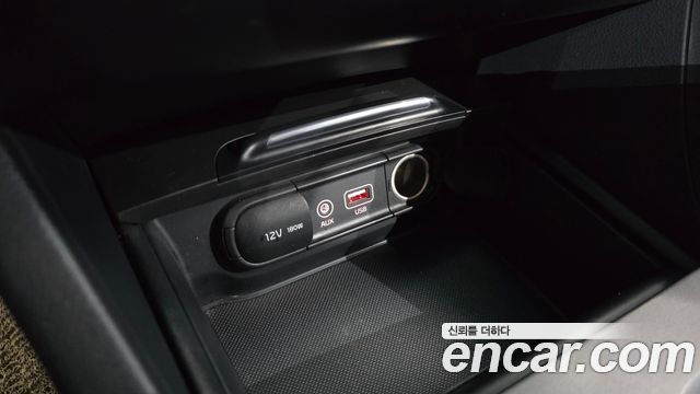 Kia K5 2016 — photo 18