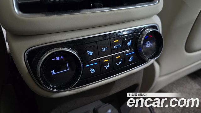 Genesis GV80 2020 — photo 30