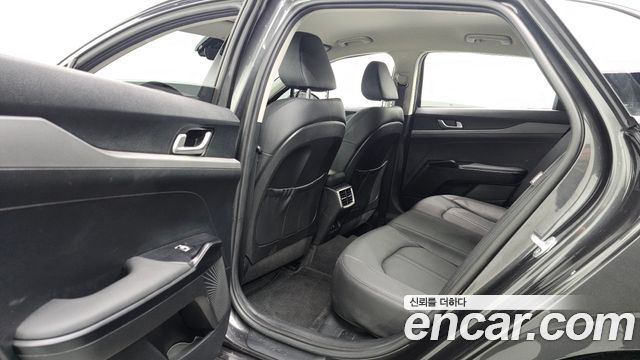 Kia K5 2024 — photo 12
