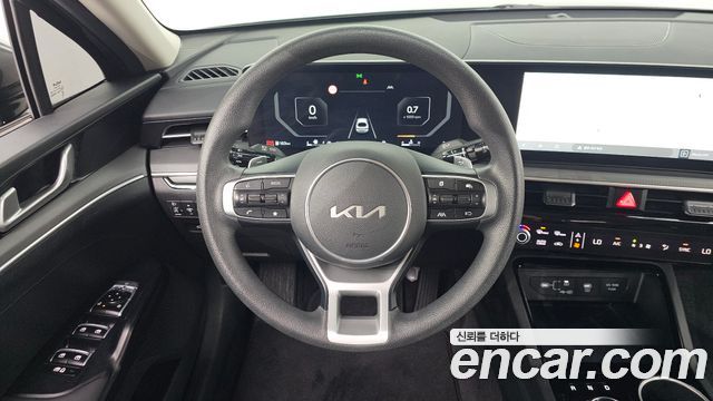 Kia K5 2024 — photo 13