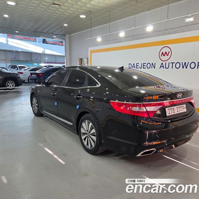 Hyundai Grandeur 2015 — photo 5