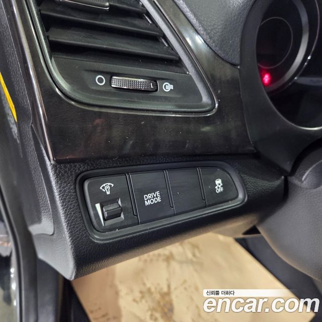 Hyundai Grandeur 2015 — photo 8