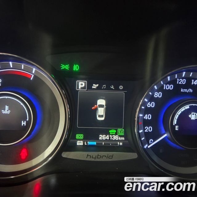 Hyundai Grandeur 2015 — photo 11
