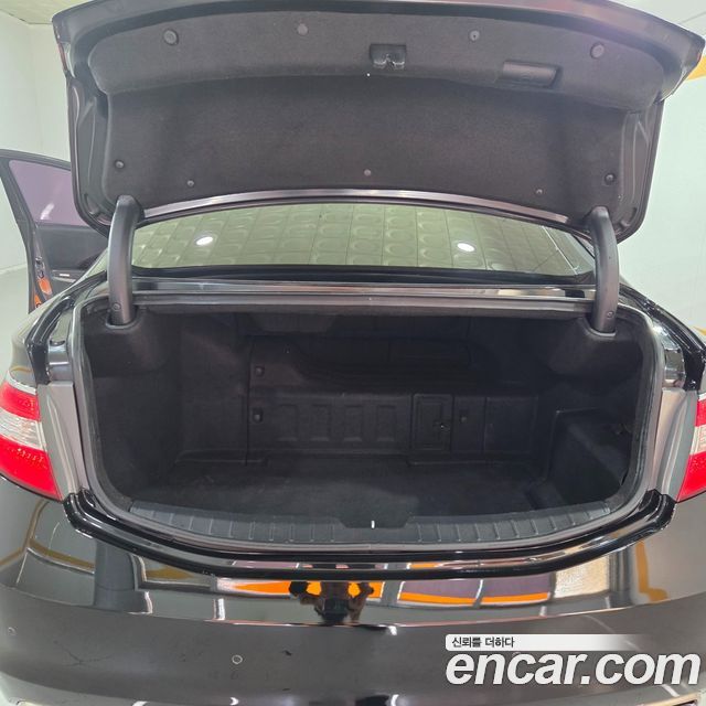 Hyundai Grandeur 2015 — photo 16