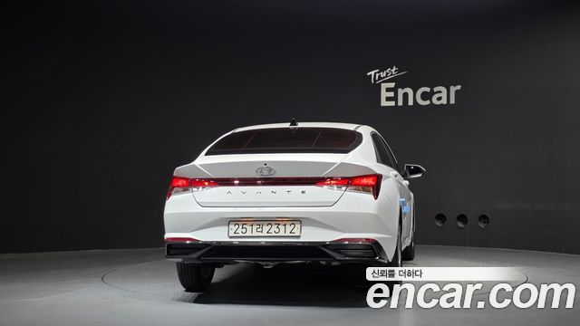 Hyundai AVANTE 2023 — photo 4