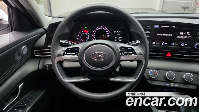 Hyundai AVANTE 2023 — photo 18