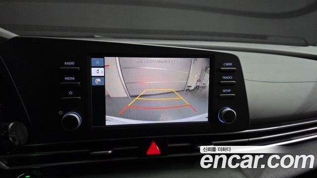 Hyundai AVANTE 2023 — photo 19