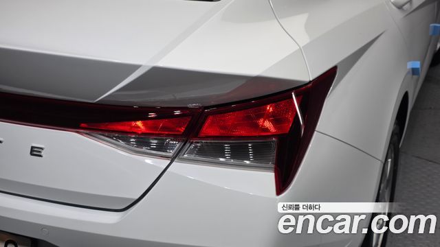 Hyundai AVANTE 2023 — photo 9