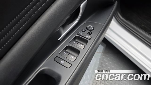 Hyundai AVANTE 2023 — photo 28
