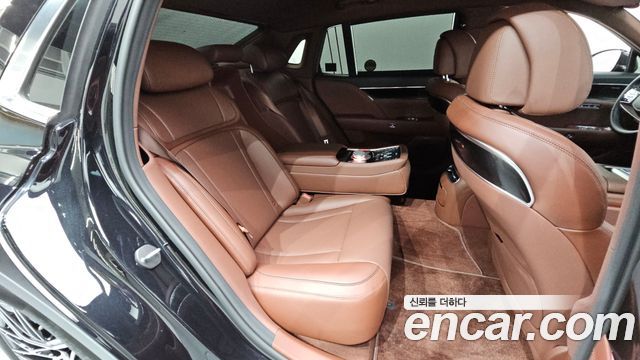 Genesis G90 2023 — photo 17