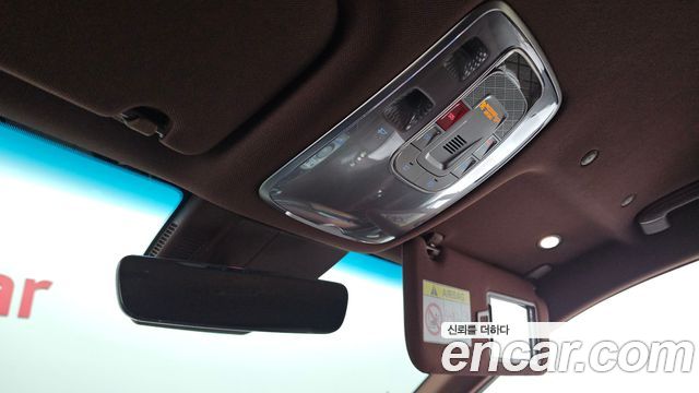 Genesis G90 2023 — photo 25