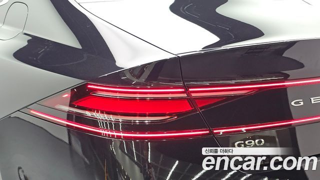 Genesis G90 2023 — photo 9