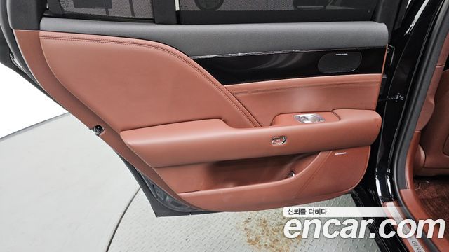 Genesis G90 2023 — photo 15