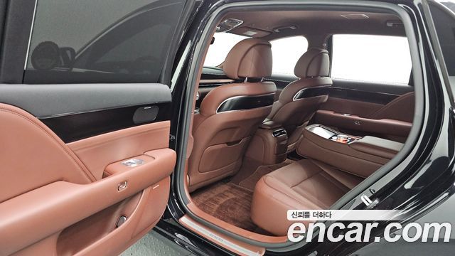Genesis G90 2023 — photo 16