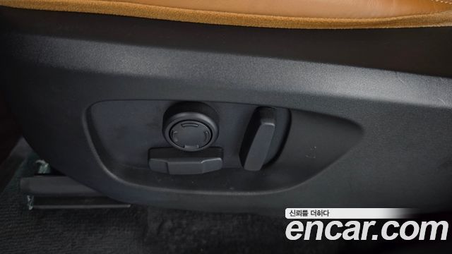 Land Rover Discovery Sport 2018 — photo 30