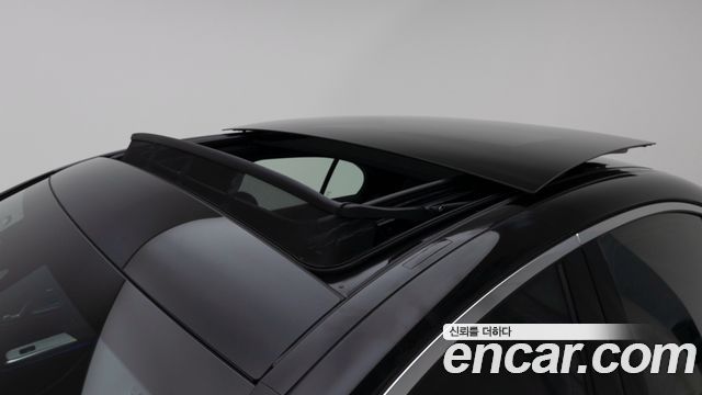 Mercedes-Benz E-Class 2026 — photo 12