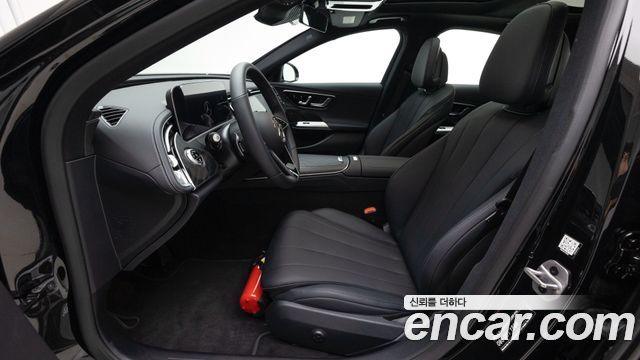 Mercedes-Benz E-Class 2026 — photo 14
