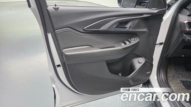 Chevrolet Korea Trailblazer 2021 — photo 14