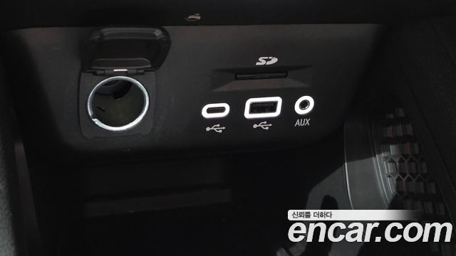 Chevrolet Korea Trailblazer 2021 — photo 27