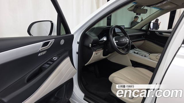 Genesis GV80 2023 — photo 13