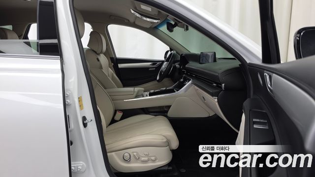 Genesis GV80 2023 — photo 17