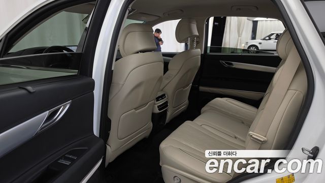 Genesis GV80 2023 — photo 16