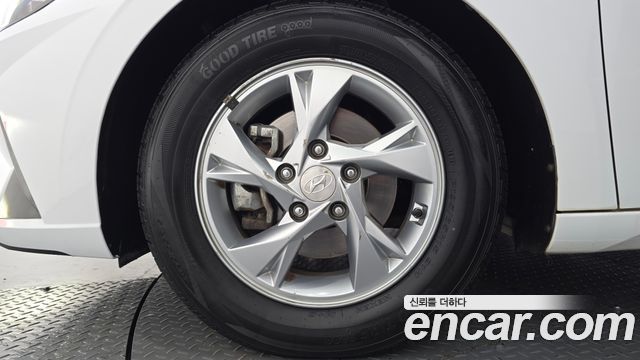 Hyundai AVANTE 2021 — photo 5