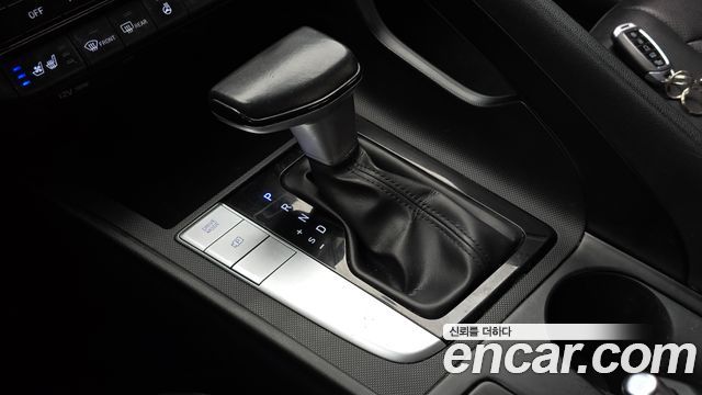 Hyundai AVANTE 2021 — photo 12