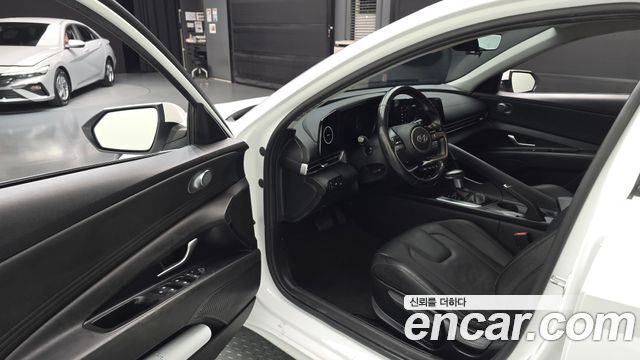 Hyundai AVANTE 2021 — photo 13