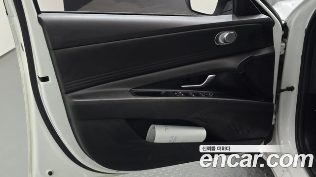 Hyundai AVANTE 2021 — photo 14