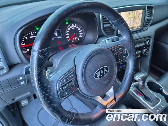 Kia Sportage 2018 — photo 19