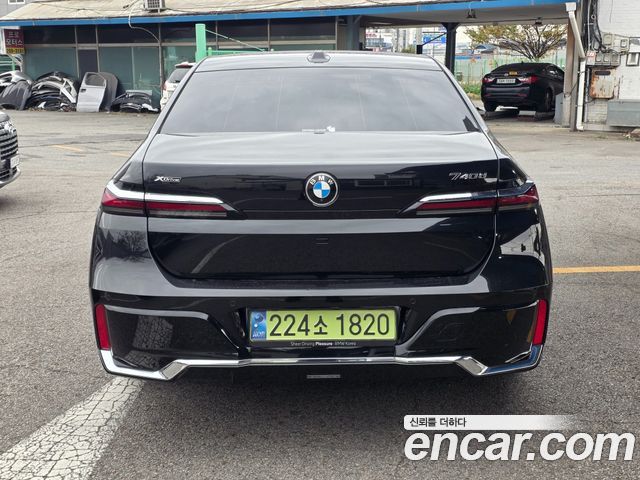 BMW 7-Series 2024 — photo 3