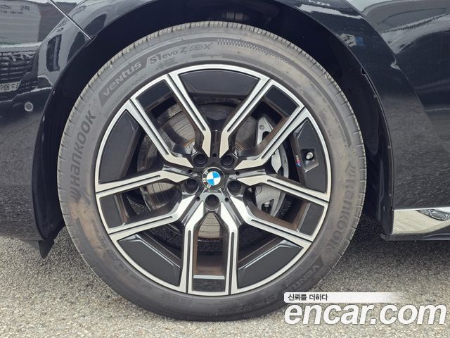 BMW 7-Series 2024 — photo 5