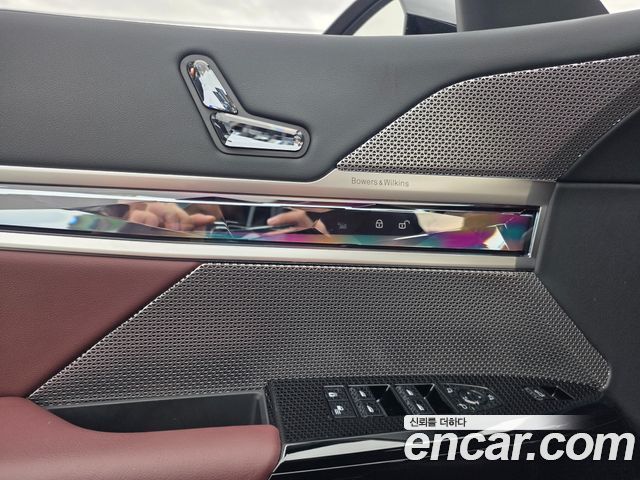 BMW 7-Series 2024 — photo 6