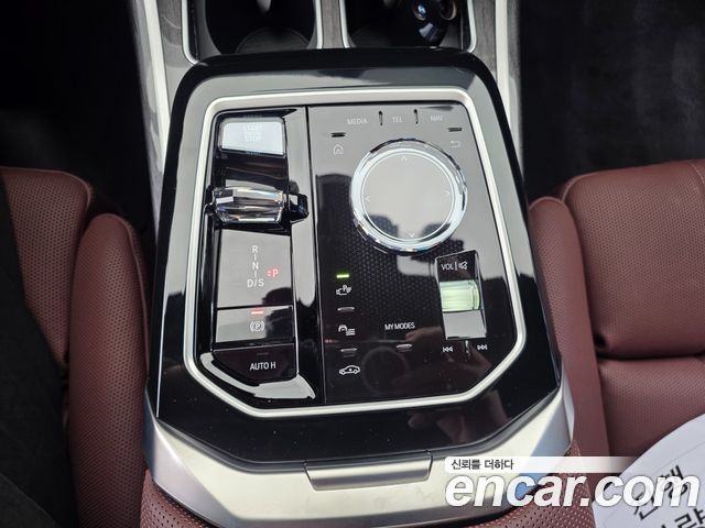BMW 7-Series 2024 — photo 17