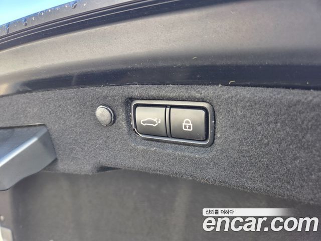Kia K7 2017 — photo 20