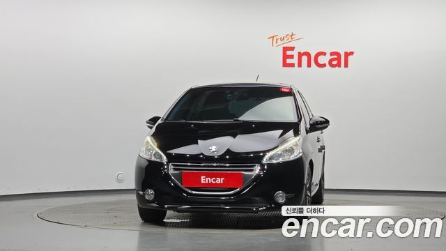 Peugeot 208 2014 — photo 3