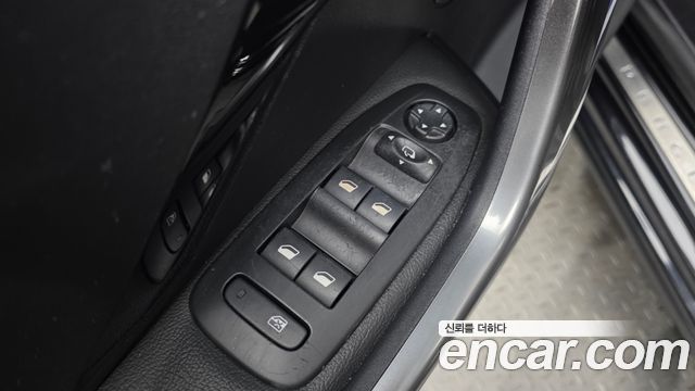 Peugeot 208 2014 — photo 12