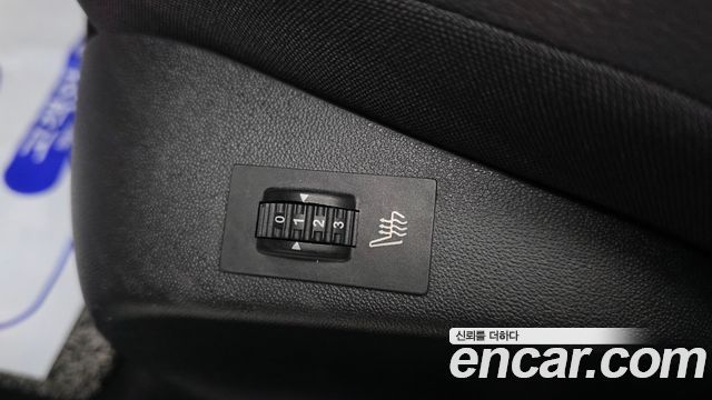 Peugeot 208 2014 — photo 18