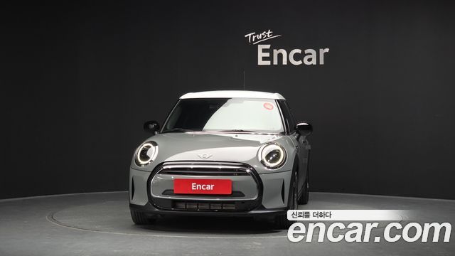 Mini Cooper 2023 — photo 3
