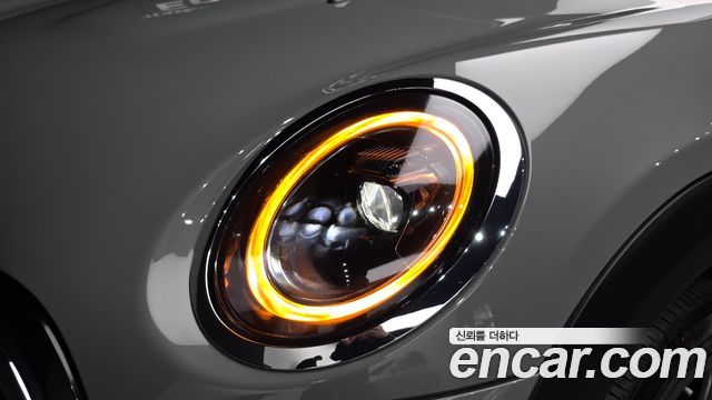 Mini Cooper 2023 — photo 8