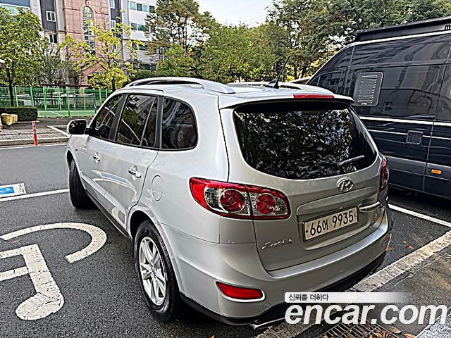 Hyundai Santafe 2010 — photo 2