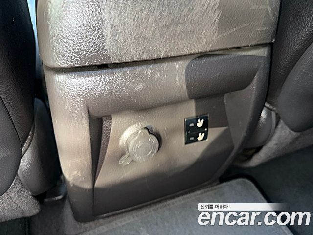 Hyundai Santafe 2010 — photo 18