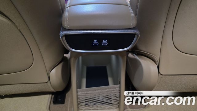 Genesis GV60 2023 — photo 10